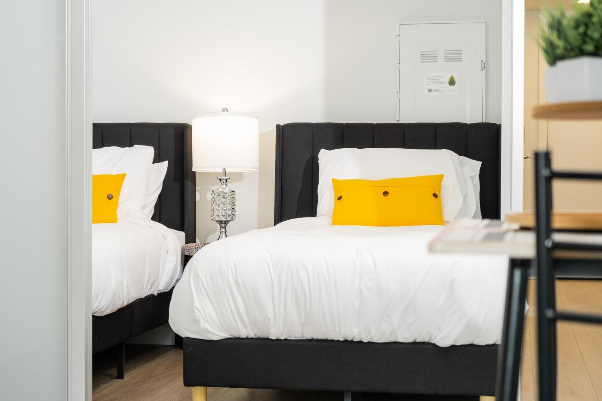 Downtown Center Silverstone Tower I And II Long-Term Booking Only Your Second Home In Vancouver Eksteriør billede