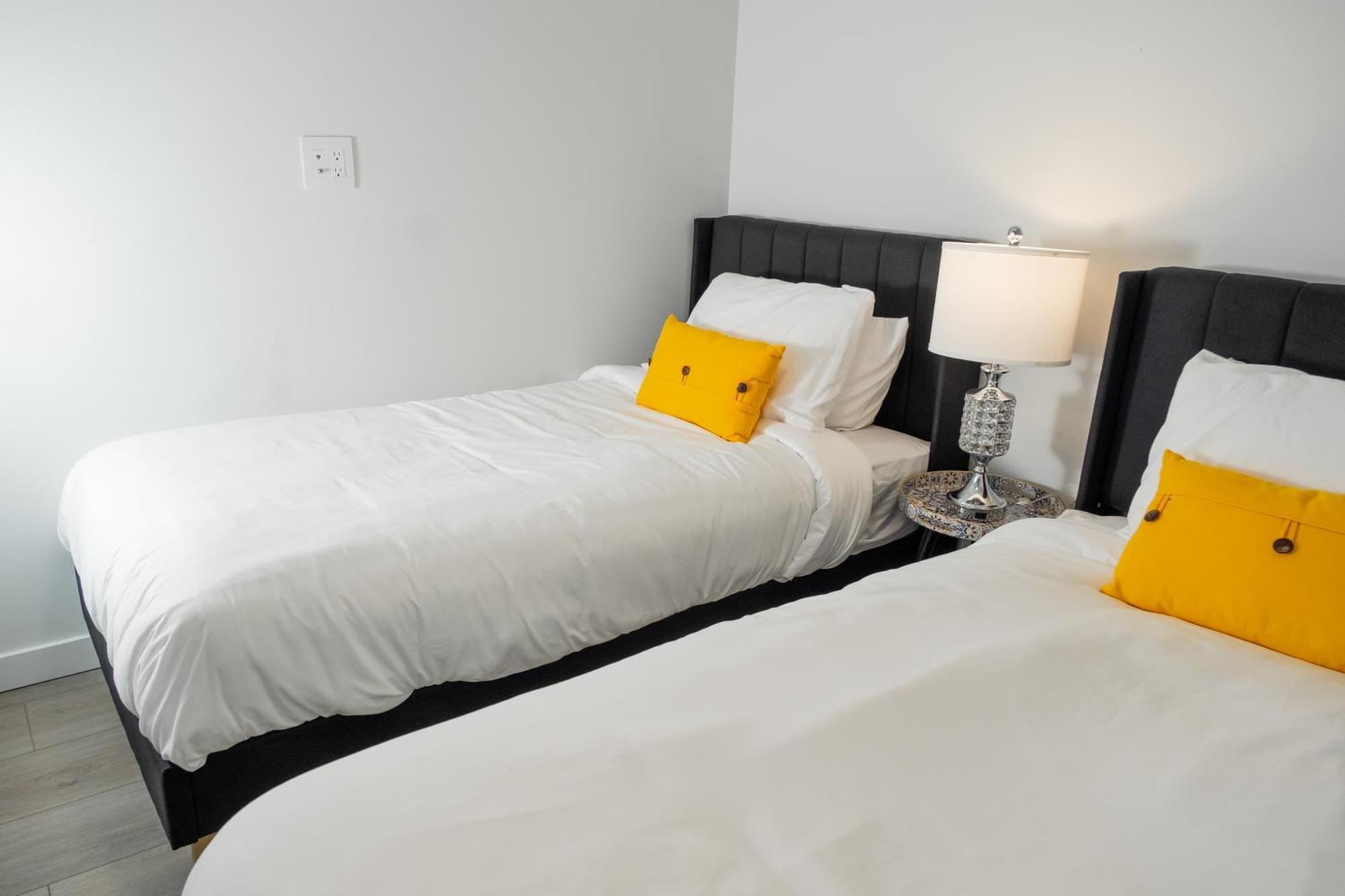 Downtown Center Silverstone Tower I And II Long-Term Booking Only Your Second Home In Vancouver Eksteriør billede