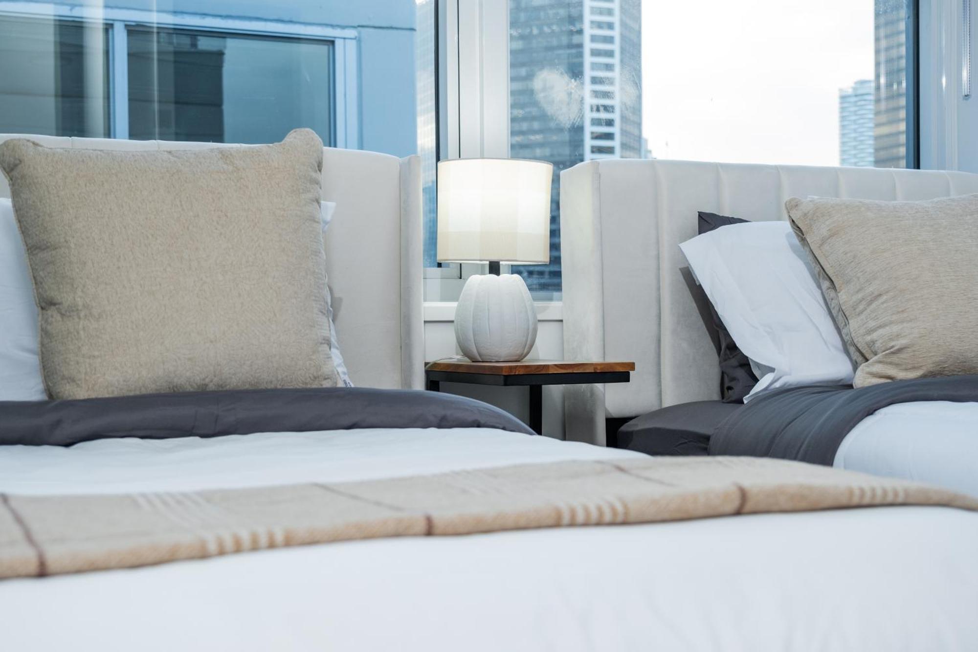 Downtown Center Silverstone Tower I And II Long-Term Booking Only Your Second Home In Vancouver Eksteriør billede