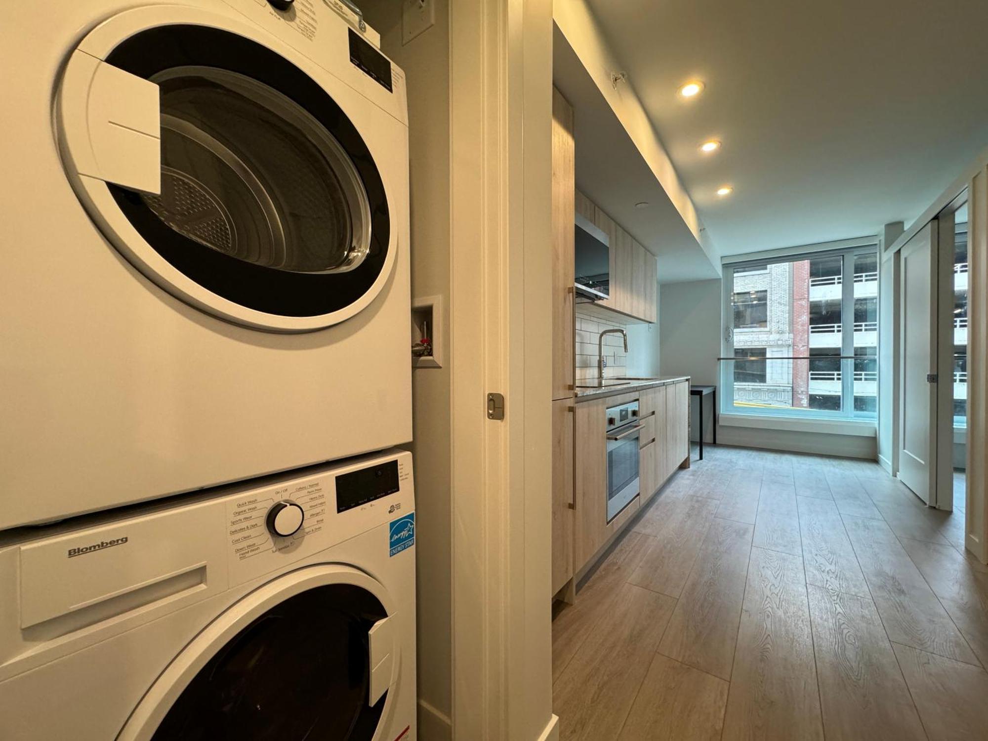 Downtown Center Silverstone Tower I And II Long-Term Booking Only Your Second Home In Vancouver Eksteriør billede