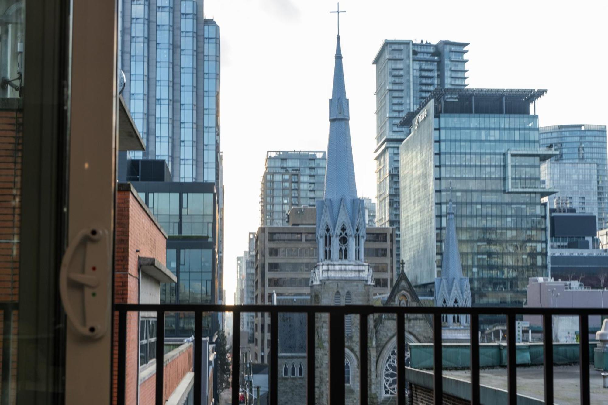 Downtown Center Silverstone Tower I And II Long-Term Booking Only Your Second Home In Vancouver Eksteriør billede